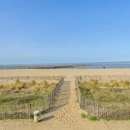 Studio Face Mer Pour 2 Pers A Chatelaillon-Plage Avec Parking - Fr-1-535-22 Exterior photo