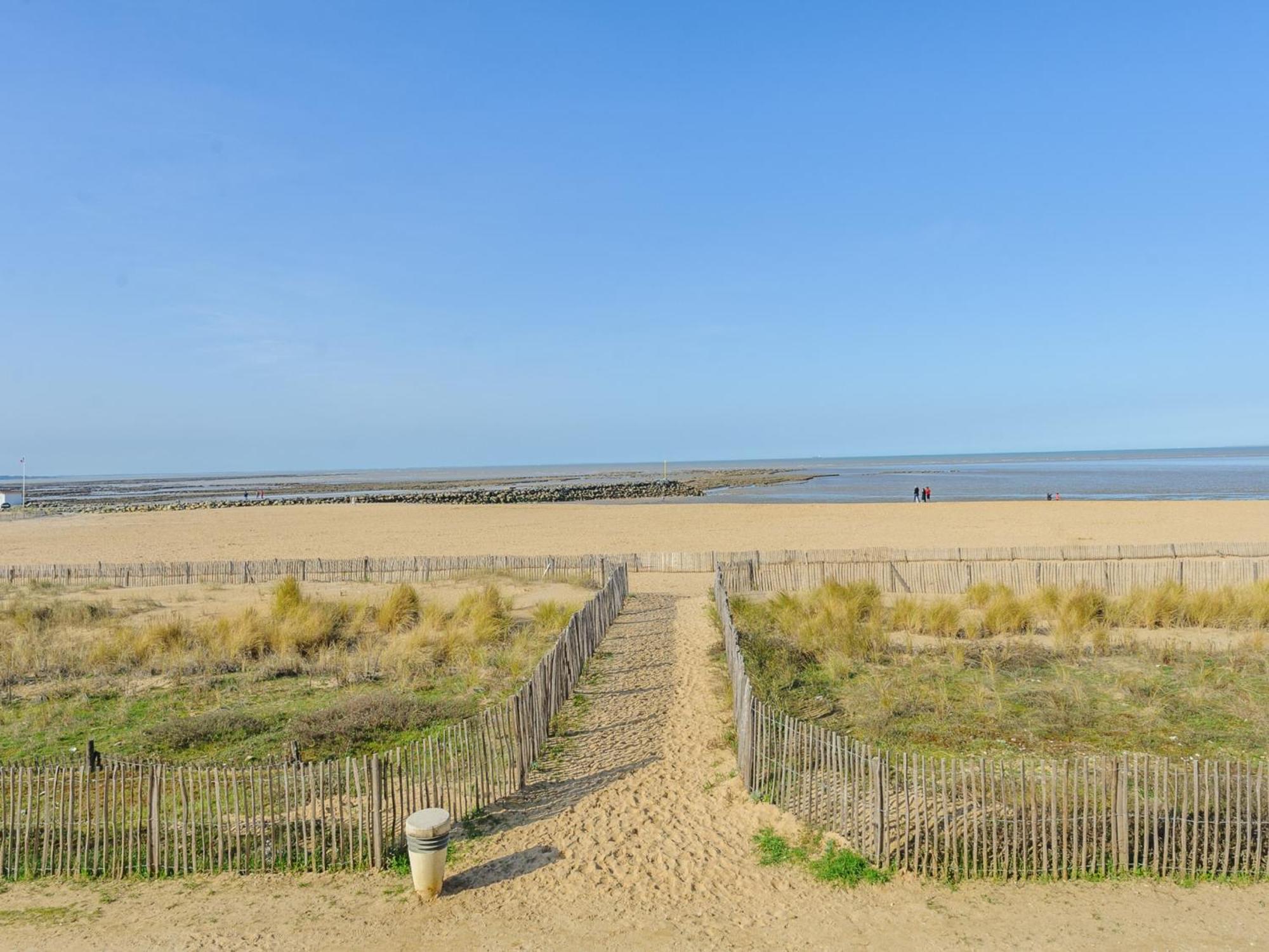 Face Pour 2 Pers A Avec Parking - Fr-1-535-22 Apartment Chatelaillon-Plage